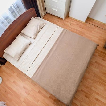 428 Lighthouse Apartments - Traveler'S Choice Almaty Ngoại thất bức ảnh
