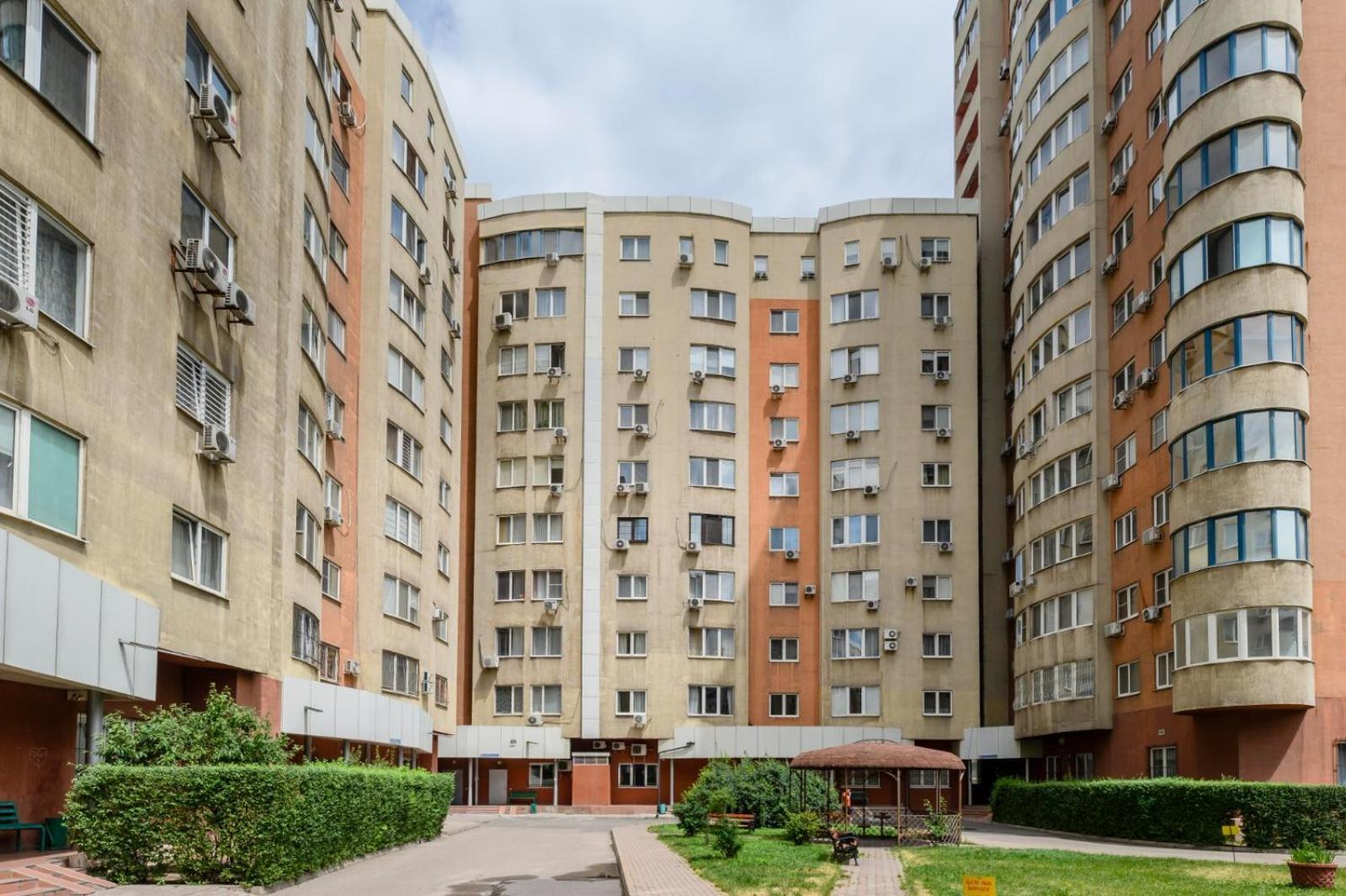 428 Lighthouse Apartments - Traveler'S Choice Almaty Ngoại thất bức ảnh