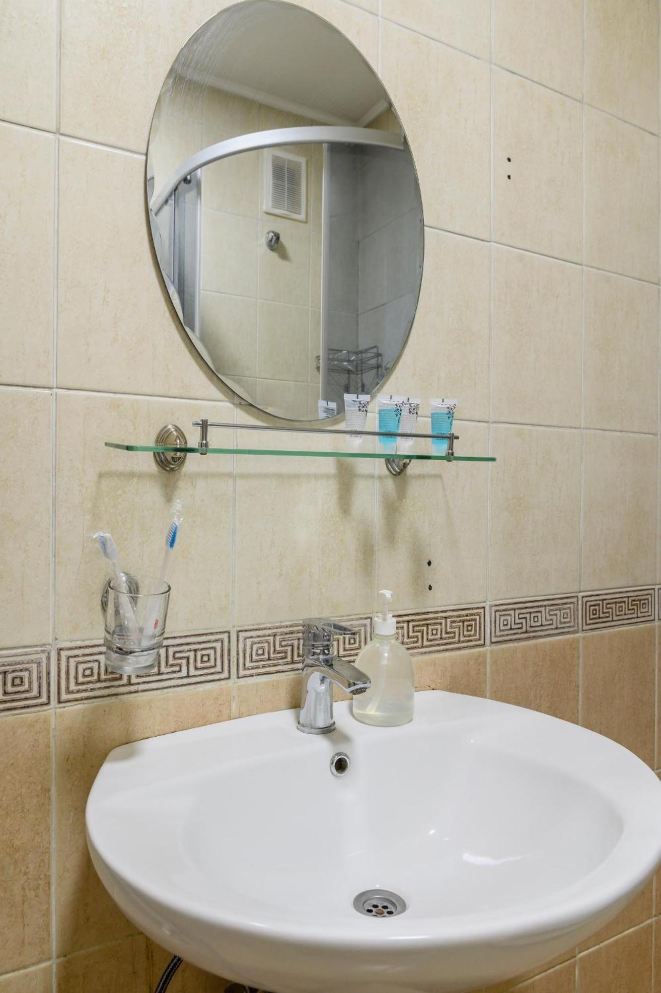 428 Lighthouse Apartments - Traveler'S Choice Almaty Ngoại thất bức ảnh